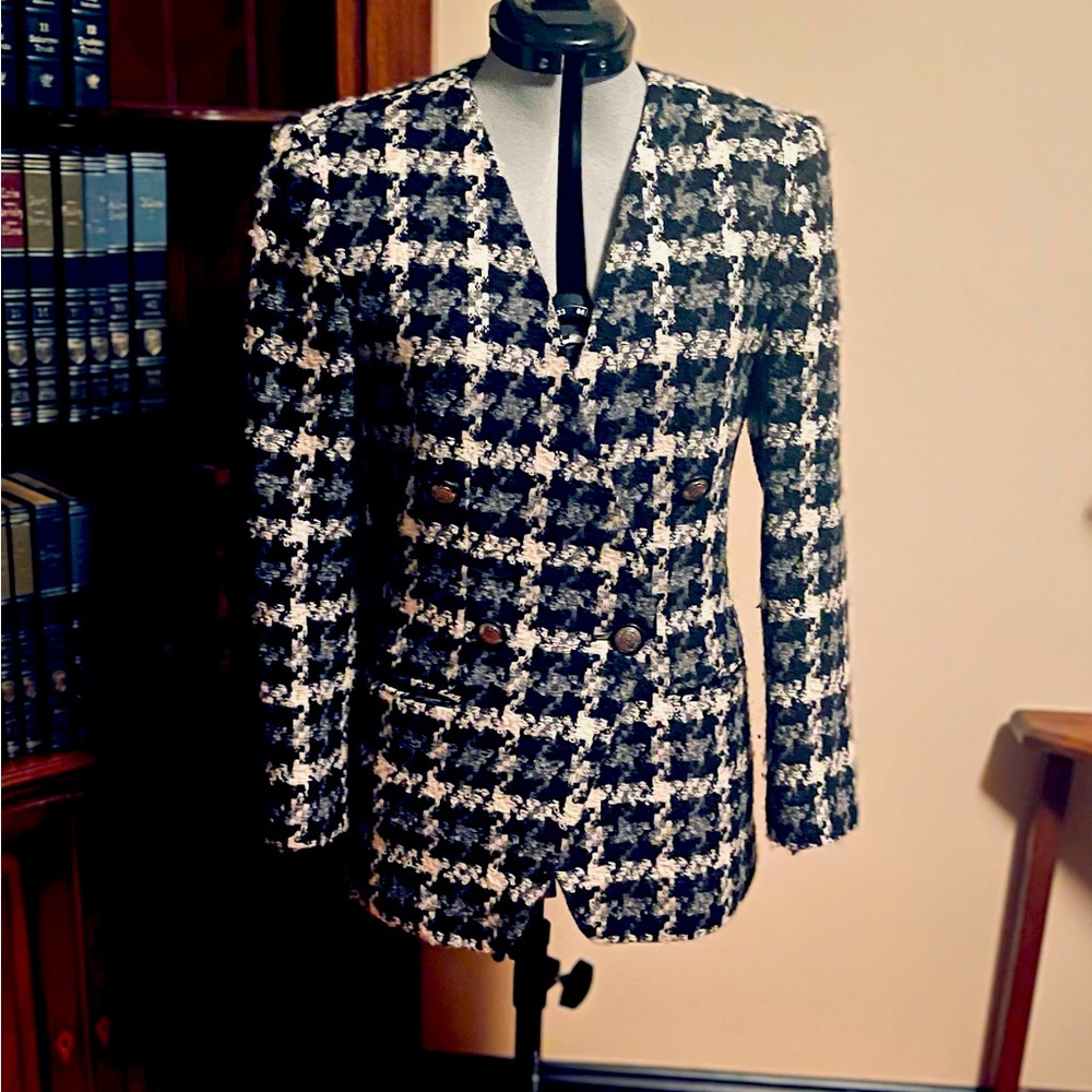 EUC Talbots 2P Woman’s Black Grey and White Houndstooth Preppy Blazer